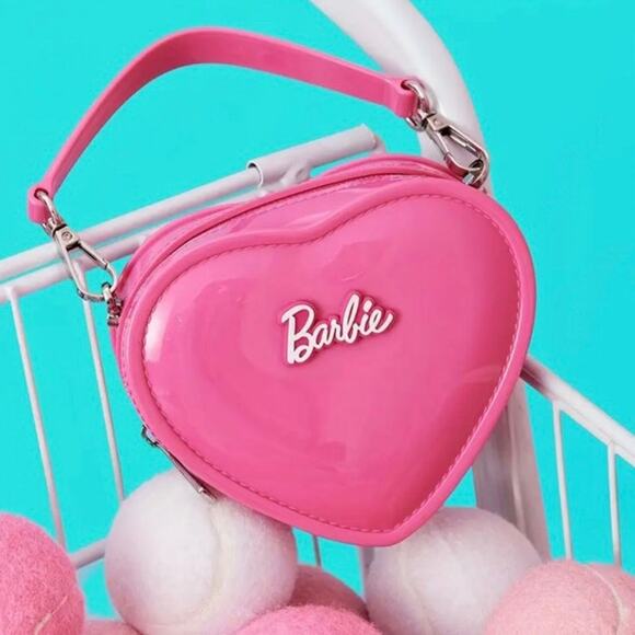 Barbie Mini Heart Purse - Picture 2 of 6